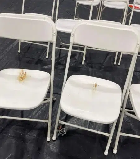 POOPCHAIR