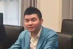 胡小伟